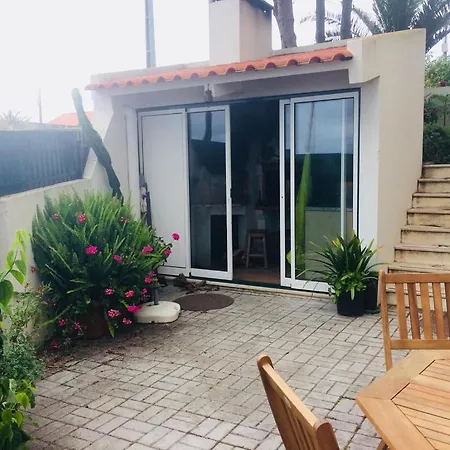 Avo Bolachas 10 בית אירוח נאזרה