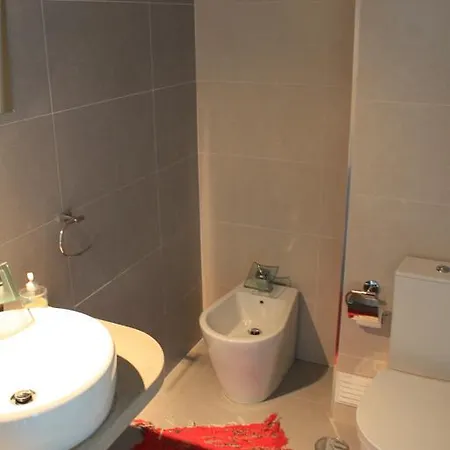 בית אירוח Avo Bolachas 10 נאזרה